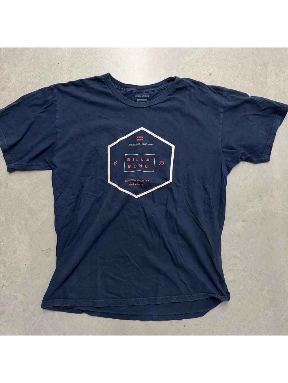 2000s Fronthit Graphic Billabong Navy Surfwear Tee Sized Large